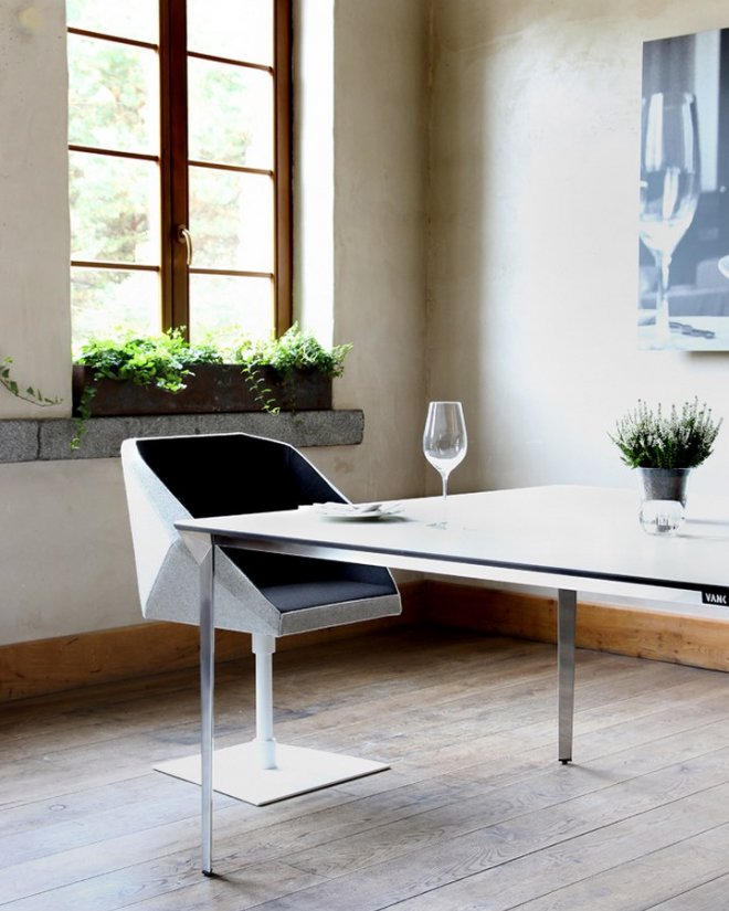 vank-four-table-timanti-chair-restaurant-arrangement.jpg