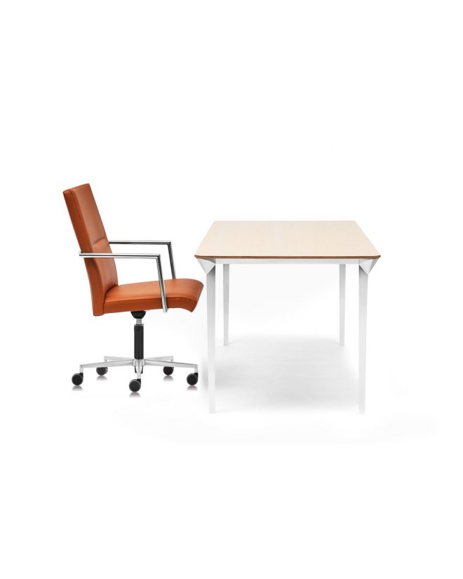 vank-ranz-office-chair-four-table-arrangement-1.jpg