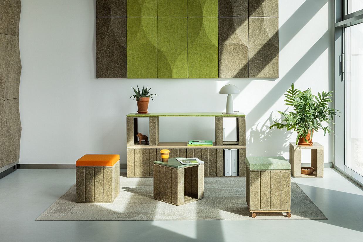 VANK_CUBE poufs and a storage system